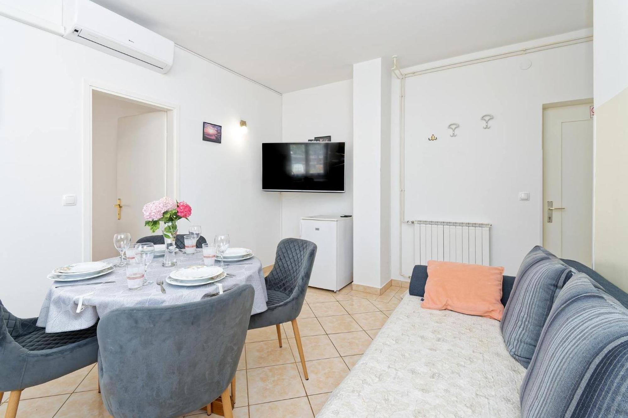 Apartments Marta By Rent Istria Novigrad  Екстер'єр фото
